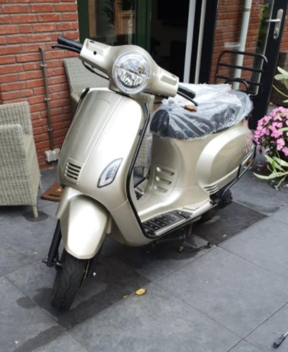 Kappenset  Champagne  RSO Sense/Vx50 (S)/Riva (S)/Vespa-look